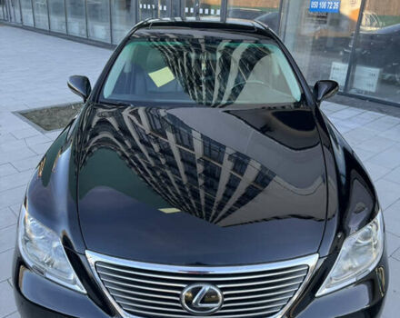 Черный Лексус ЛС, объемом двигателя 4.6 л и пробегом 215 тыс. км за 12400 $, фото 1 на Automoto.ua