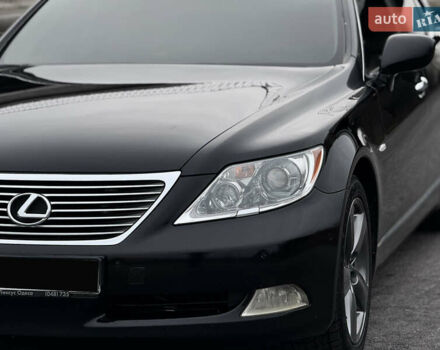 Черный Лексус ЛС, объемом двигателя 4.61 л и пробегом 320 тыс. км за 14500 $, фото 7 на Automoto.ua