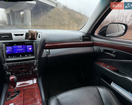 Черный Лексус ЛС, объемом двигателя 4.61 л и пробегом 320 тыс. км за 14500 $, фото 29 на Automoto.ua
