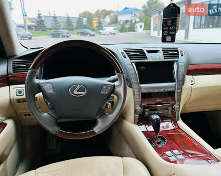 Черный Лексус ЛС, объемом двигателя 4.61 л и пробегом 200 тыс. км за 13900 $, фото 29 на Automoto.ua