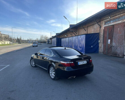 Черный Лексус ЛС, объемом двигателя 4.61 л и пробегом 205 тыс. км за 11000 $, фото 5 на Automoto.ua