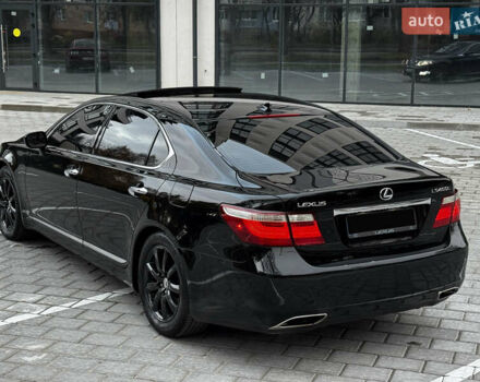 Черный Лексус ЛС, объемом двигателя 4.6 л и пробегом 192 тыс. км за 13500 $, фото 14 на Automoto.ua
