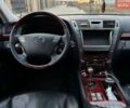 Черный Лексус ЛС, объемом двигателя 4.97 л и пробегом 282 тыс. км за 12500 $, фото 28 на Automoto.ua