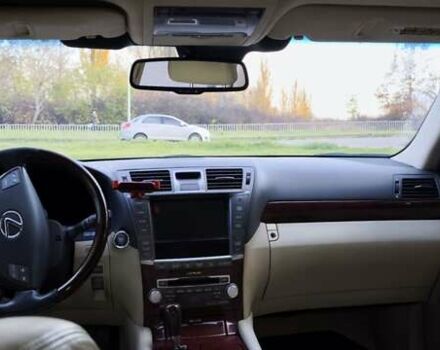 Черный Лексус ЛС, объемом двигателя 4.61 л и пробегом 215 тыс. км за 15500 $, фото 7 на Automoto.ua