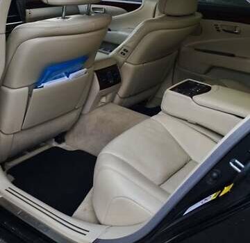 Черный Лексус ЛС, объемом двигателя 4.61 л и пробегом 215 тыс. км за 15500 $, фото 6 на Automoto.ua