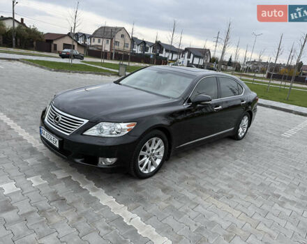 Черный Лексус ЛС, объемом двигателя 4.61 л и пробегом 208 тыс. км за 11350 $, фото 1 на Automoto.ua