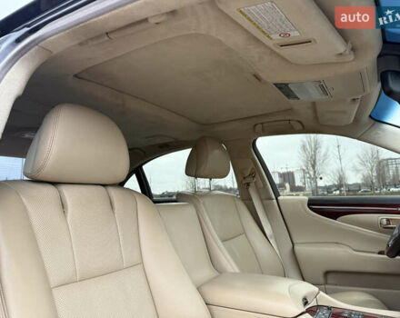 Чорний Лексус ЛС, об'ємом двигуна 4.61 л та пробігом 208 тис. км за 11350 $, фото 25 на Automoto.ua