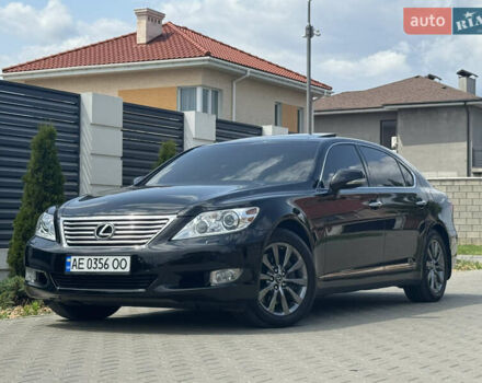 Чорний Лексус ЛС, об'ємом двигуна 4.61 л та пробігом 151 тис. км за 19999 $, фото 5 на Automoto.ua