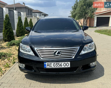 Чорний Лексус ЛС, об'ємом двигуна 4.61 л та пробігом 151 тис. км за 19999 $, фото 25 на Automoto.ua
