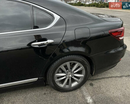 Чорний Лексус ЛС, об'ємом двигуна 4.61 л та пробігом 190 тис. км за 23900 $, фото 10 на Automoto.ua