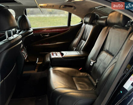 Черный Лексус ЛС, объемом двигателя 4.97 л и пробегом 189 тыс. км за 16700 $, фото 17 на Automoto.ua