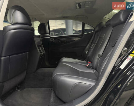 Чорний Лексус ЛС, об'ємом двигуна 4.61 л та пробігом 255 тис. км за 22900 $, фото 23 на Automoto.ua