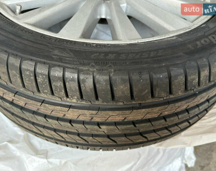 Черный Лексус ЛС, объемом двигателя 4.61 л и пробегом 99 тыс. км за 21000 $, фото 29 на Automoto.ua