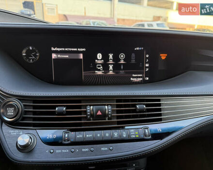 Черный Лексус ЛС, объемом двигателя 3.5 л и пробегом 95 тыс. км за 52000 $, фото 17 на Automoto.ua