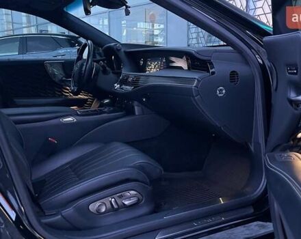 Черный Лексус ЛС, объемом двигателя 3.46 л и пробегом 30 тыс. км за 70704 $, фото 5 на Automoto.ua