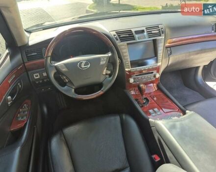 Черный Лексус ЛС, объемом двигателя 4.6 л и пробегом 163 тыс. км за 15900 $, фото 41 на Automoto.ua