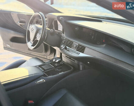 Черный Лексус ЛС, объемом двигателя 3.46 л и пробегом 79 тыс. км за 44000 $, фото 9 на Automoto.ua