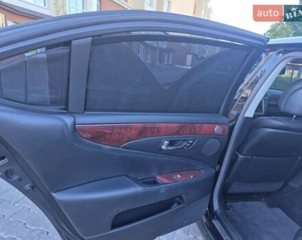 Черный Лексус ЛС, объемом двигателя 4.6 л и пробегом 163 тыс. км за 15900 $, фото 5 на Automoto.ua