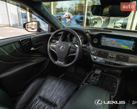 Чорний Лексус ЛС, об'ємом двигуна 3.45 л та пробігом 39 тис. км за 87000 $, фото 19 на Automoto.ua