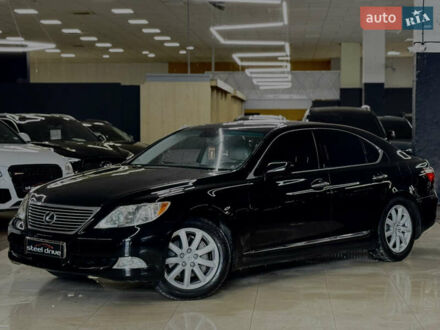 Чорний Лексус ЛС, об'ємом двигуна 4.61 л та пробігом 226 тис. км за 10999 $, фото 1 на Automoto.ua