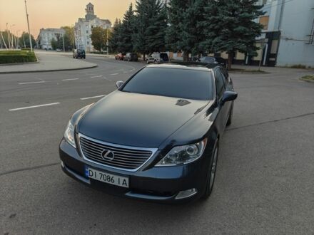 Чорний Лексус ЛС, об'ємом двигуна 4.6 л та пробігом 200 тис. км за 10000 $, фото 1 на Automoto.ua