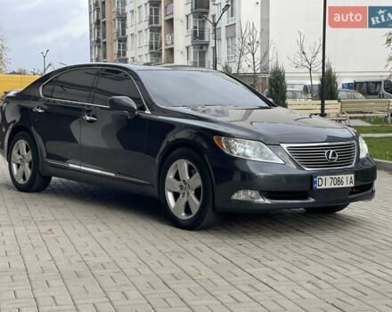 Черный Лексус ЛС, объемом двигателя 4.61 л и пробегом 355 тыс. км за 9400 $, фото 1 на Automoto.ua