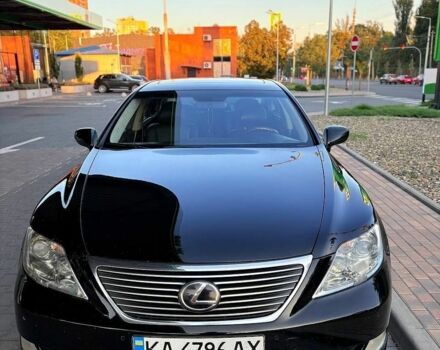 Черный Лексус ЛС, объемом двигателя 4.6 л и пробегом 196 тыс. км за 11500 $, фото 1 на Automoto.ua