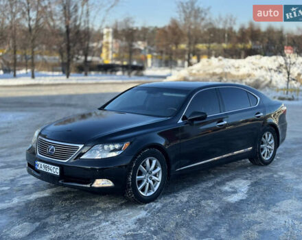 Черный Лексус ЛС, объемом двигателя 4.97 л и пробегом 223 тыс. км за 8700 $, фото 1 на Automoto.ua