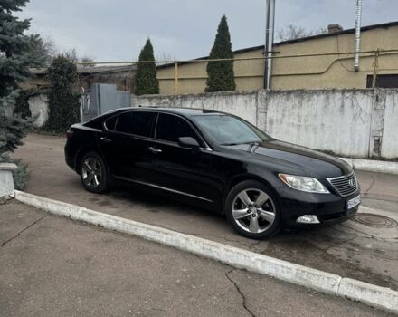 Чорний Лексус ЛС, об'ємом двигуна 4.6 л та пробігом 310 тис. км за 9000 $, фото 1 на Automoto.ua