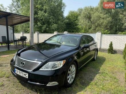 Чорний Лексус ЛС, об'ємом двигуна 4.6 л та пробігом 200 тис. км за 11800 $, фото 1 на Automoto.ua