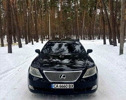Черный Лексус ЛС, объемом двигателя 4.6 л и пробегом 27000 тыс. км за 12000 $, фото 1 на Automoto.ua