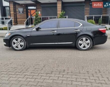 Черный Лексус ЛС, объемом двигателя 4.61 л и пробегом 247 тыс. км за 11800 $, фото 1 на Automoto.ua