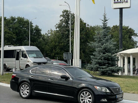 Лексус ЛС 2007 у Умани на Automoto.ua Чорний Лексус ЛС, об'ємом двигуна 4.6 л та пробігом 233 тис. км за 10000 $, фото 1 на Automoto.ua