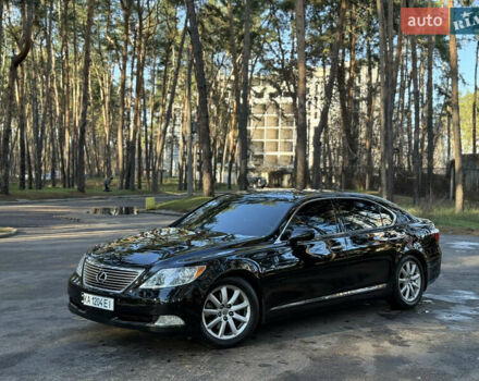 Черный Лексус ЛС, объемом двигателя 4.61 л и пробегом 242 тыс. км за 12600 $, фото 1 на Automoto.ua