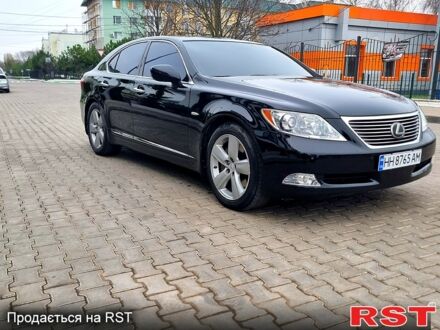 Черный Лексус ЛС, объемом двигателя 4.6 л и пробегом 246 тыс. км за 10500 $, фото 1 на Automoto.ua