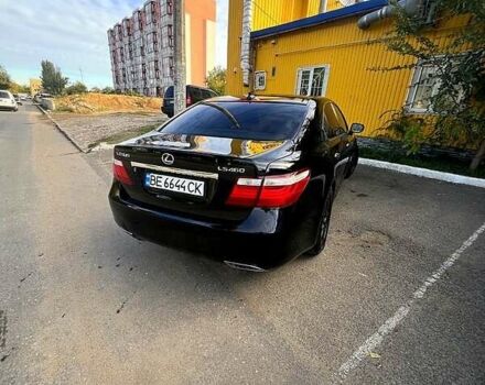 Черный Лексус ЛС, объемом двигателя 4.6 л и пробегом 118 тыс. км за 12500 $, фото 1 на Automoto.ua