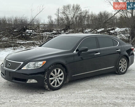 Черный Лексус ЛС, объемом двигателя 4.61 л и пробегом 246 тыс. км за 10100 $, фото 1 на Automoto.ua