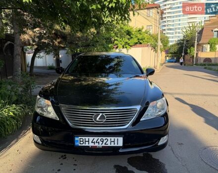 Черный Лексус ЛС, объемом двигателя 4.61 л и пробегом 202 тыс. км за 11900 $, фото 1 на Automoto.ua