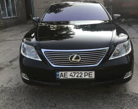 Черный Лексус ЛС, объемом двигателя 4.61 л и пробегом 199 тыс. км за 8800 $, фото 1 на Automoto.ua