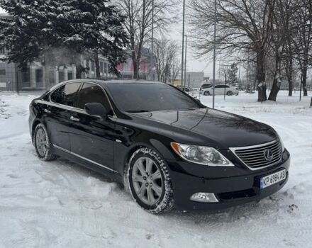 Черный Лексус ЛС, объемом двигателя 4.6 л и пробегом 302 тыс. км за 9999 $, фото 1 на Automoto.ua