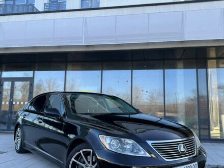 Черный Лексус ЛС, объемом двигателя 4.6 л и пробегом 215 тыс. км за 12400 $, фото 1 на Automoto.ua