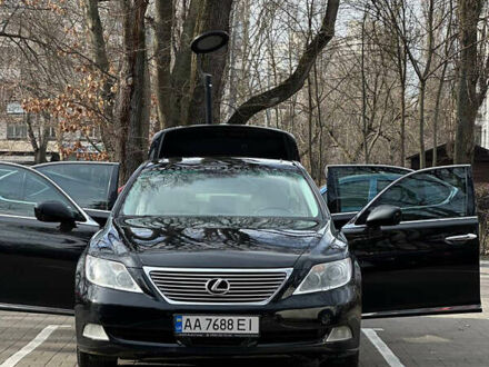 Черный Лексус ЛС, объемом двигателя 4.61 л и пробегом 315 тыс. км за 13888 $, фото 1 на Automoto.ua