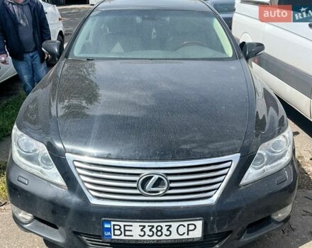 Черный Лексус ЛС, объемом двигателя 4.6 л и пробегом 243 тыс. км за 18000 $, фото 1 на Automoto.ua