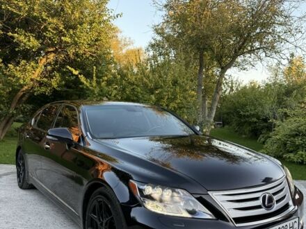 Чорний Лексус ЛС, об'ємом двигуна 5 л та пробігом 180 тис. км за 14900 $, фото 1 на Automoto.ua