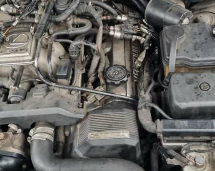 Лексус ЛС, объемом двигателя 3.97 л и пробегом 569 тыс. км за 4200 $, фото 16 на Automoto.ua
