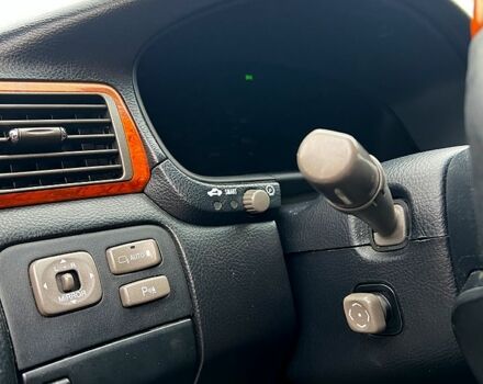 Серый Лексус ЛС, объемом двигателя 4.3 л и пробегом 300 тыс. км за 5555 $, фото 10 на Automoto.ua