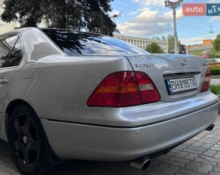 Серый Лексус ЛС, объемом двигателя 4.29 л и пробегом 333 тыс. км за 6300 $, фото 13 на Automoto.ua