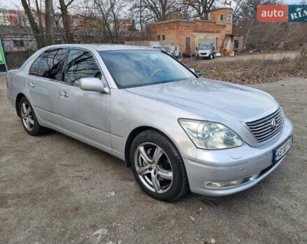 Серый Лексус ЛС, объемом двигателя 4.29 л и пробегом 259 тыс. км за 6700 $, фото 2 на Automoto.ua