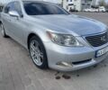 Сірий Лексус ЛС, об'ємом двигуна 4.6 л та пробігом 200 тис. км за 12500 $, фото 3 на Automoto.ua