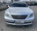 Сірий Лексус ЛС, об'ємом двигуна 4.6 л та пробігом 200 тис. км за 12500 $, фото 2 на Automoto.ua